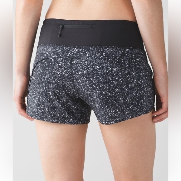 Lululemon Run Times Shorts Mini Splatter‎ White Black 4 - Picture 1 of 7